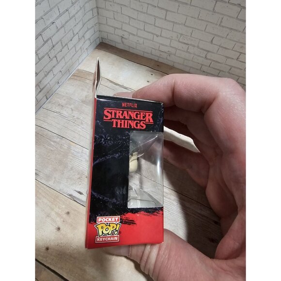 Funko Pocket Pop Keychain Stranger Things Eleven Vinyl Figure NIB Netflix 2022 - Picture 2 of 4